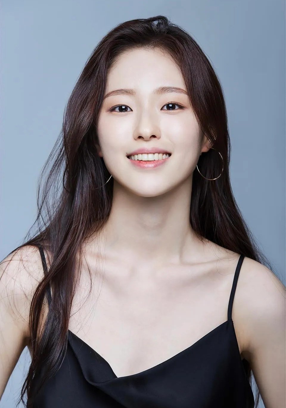 申允夏（申允夏饰演）