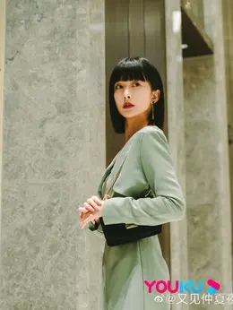 高安安（迟宁宁饰演）