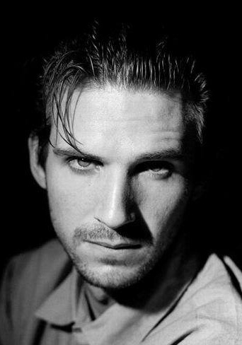 拉尔夫·费因斯剧照