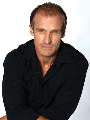 大卫·杜楚尼（大卫·杜楚尼饰演）