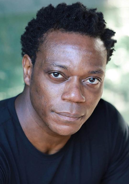 楚克武迪·武吉（Osita Halcrow饰演）