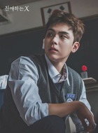 金载吾（金度勋饰演）