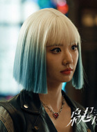 冯蜜（潘美烨饰演）