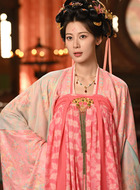 严馥之（赵昭仪饰演）
