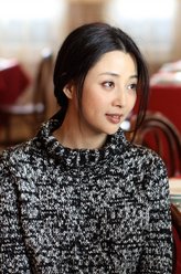 周阿雨（殷桃饰演）