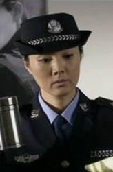 女警察（姜宏波饰演）