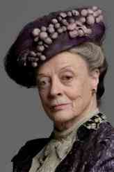 维奥莱特·克劳利（玛吉·史密斯饰演）