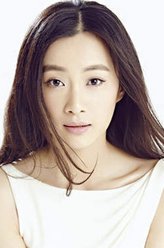 刘美子（徐梵溪饰演）