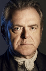 Judge Richard Woodhull（凯文·麦克纳利饰演）