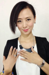 康丽（翁虹饰演）