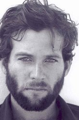 艾恩·贝利剧照