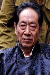 张新樵（王奎荣饰演）