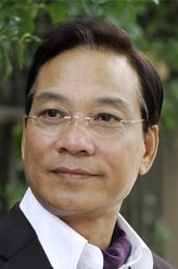 夏默（金鑫饰演）