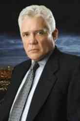 Lt. Louie Provenza（G.W.拜利饰演）