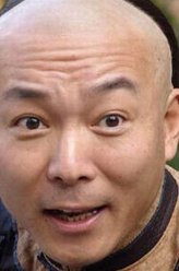 丁冠西（谢园饰演）