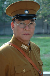 杨虎城（刘交心饰演）