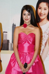 梁小菊（颖儿饰演）