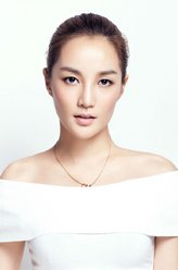 杨桃（周泓饰演）