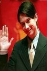 卢·泰勒·普奇剧照