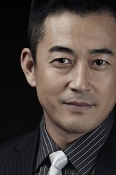 李晓路（王志飞饰演）
