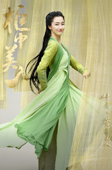 芳草美人（叶青饰演）