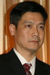 戴掌柜（雷镇语饰演）