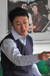 曹炳琨剧照