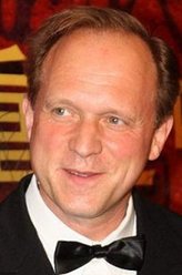 乌尔里奇·图克尔剧照