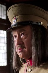 冯德麟（杨新鸣饰演）