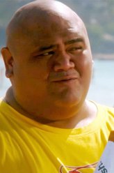 Kamekona（泰勒·维利饰演）