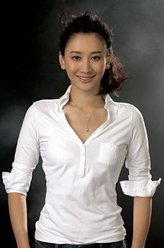 叶坦（曾泳醍饰演）