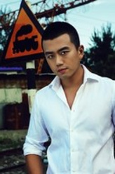 尹君正（尹君正饰演）