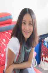 乔麦（张歆艺饰演）