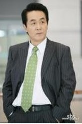 韩振熙（韩振熙饰演）