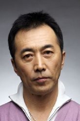 多田（郑晓宁饰演）