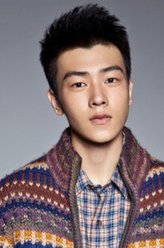 任逸帆（于翔饰演）