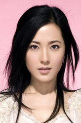 冯薇（曾黎饰演）