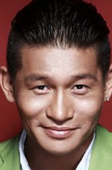 叶祖辉（余皑磊饰演）