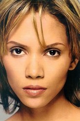 哈莉·贝瑞剧照