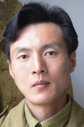 王往（王往饰演）