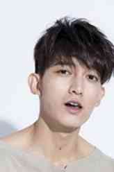 王家梁（王家梁饰演）