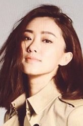 查小英（张小斐饰演）