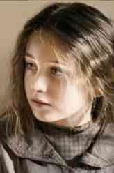 瓦伦汀（安妮·卢瓦雷饰演）