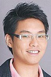 军装警员（刘伟恒饰演）