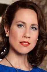 Stephanie（米利亚姆·肖尔饰演）