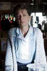 伊冯娜（安妮·波努瓦饰演）