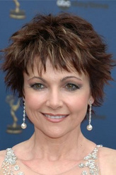 爱玛·萨姆斯剧照