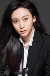 美织子（丁子玲饰演）