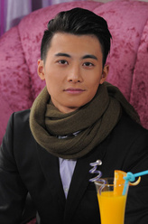 周延彬（萧浩冉饰演）