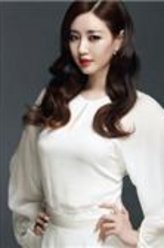 尹瑟（金莎朗饰演）